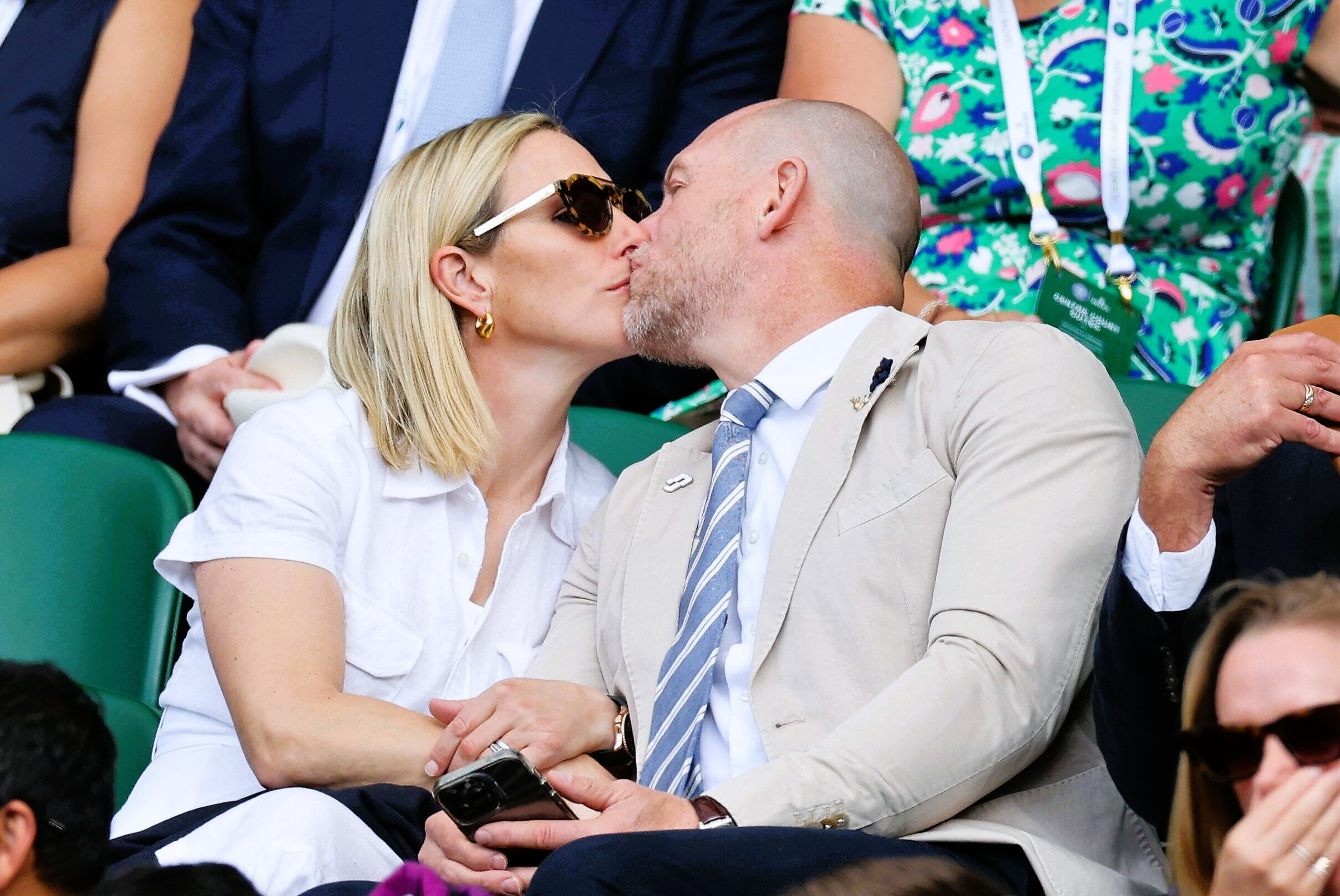 Britische Royals machen Millionen! Enkelin der Queen zeigt Meghan und Harry wie es geht!