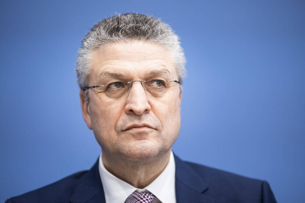 RKI-Chef Wieler zurückgetreten! Hammer - das ist sein neuer Job!