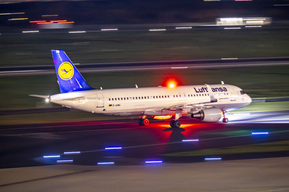 Blitzeinschlag in Lufthansa-Airbus auf Mallorca-Flug kurz vor der Landung!