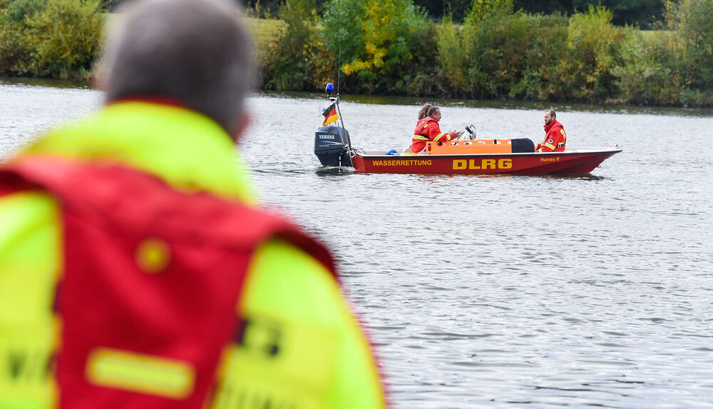 Todesdrama in Schleswig-Holstein - Nichtschwimmer (42) will Schlauchboot retten und ertrinkt!