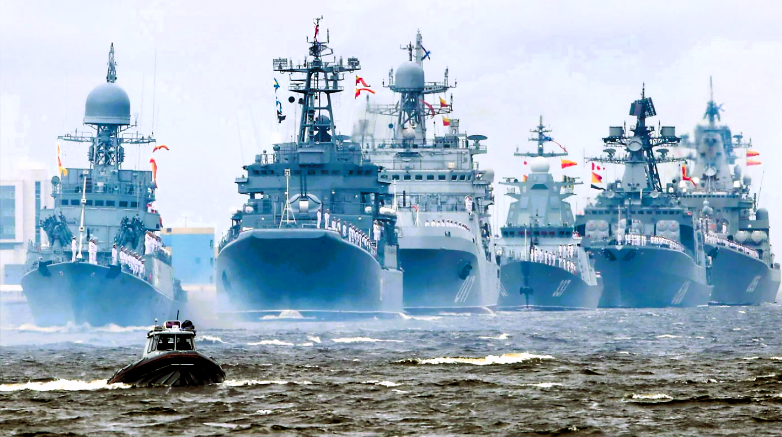 Putins Seeblockade durchbrochen! Frachterkonvoi aus 12 Schiffen nimmt Kurs auf die Ukraine!
