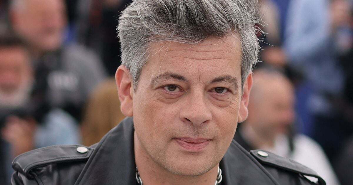 Benjamin Biolay : sa fille de 7 ans pourrait bientôt vivre en France avec sa mère